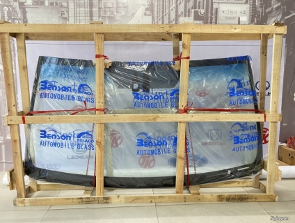 Kính chắn gió Lexus GX460