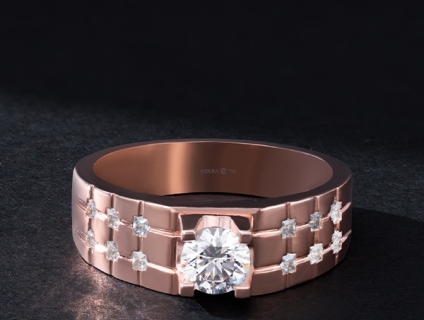 Bật mí bí quyết chọn mua nhẫn vàng nam đẹp - Phù hợp với mọi phong các