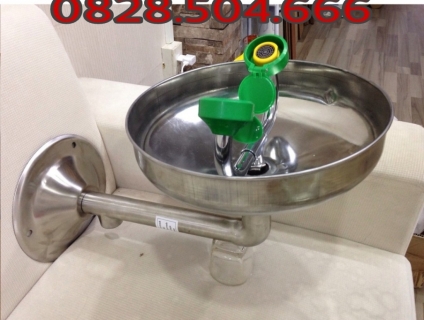 BỒN RỬA MẮT KHẨN CẤP UK402 TẠI HÀ NỘI