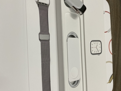 Zá hời cho anh em chỉ còn một mẫu duy nhất watch thép 7