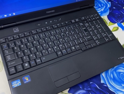 Laptop Toshiba core i5 máy nhật zin nguyên chiếc đẹp 99%