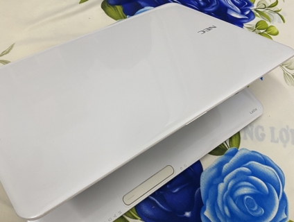 Laptop Nhật NEC trắng đẹp core i5 máy chạy nhanh mạnh
