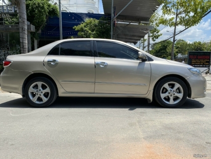 Chính chủ cần bán Toyota Altis 2.0 sản xuất 2012.