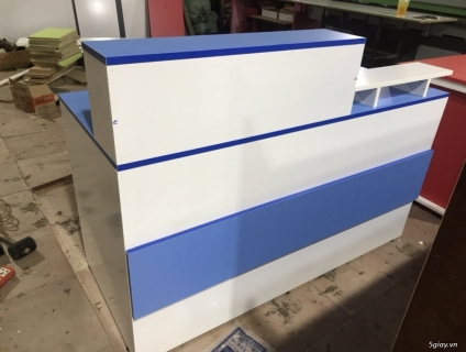 quầy lễ tân giá xưởng
