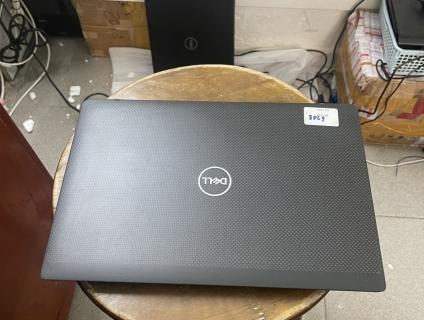 DELL LATITUDE 7400