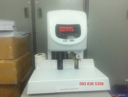Máy khoan chứng từ tự động CD-900 gọn nhẹ tiện lợi cho người dùng