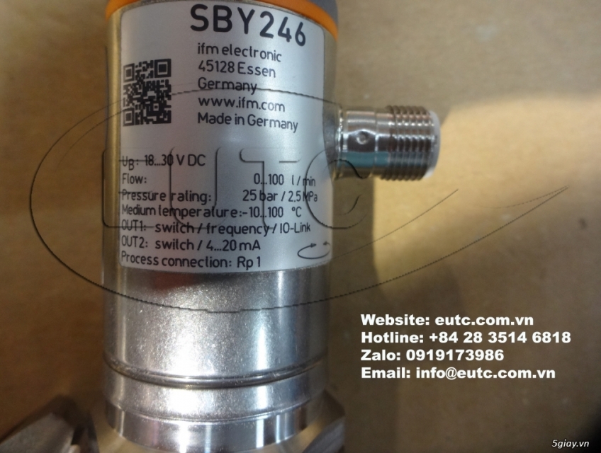 Cảm biến lưu lượng IFM