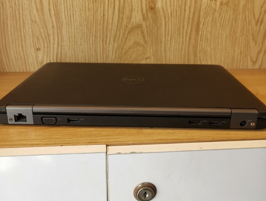 Latitude 5450,i5 5300U,R4G,SSD120G,14 inch HD+ Cảm Ứng