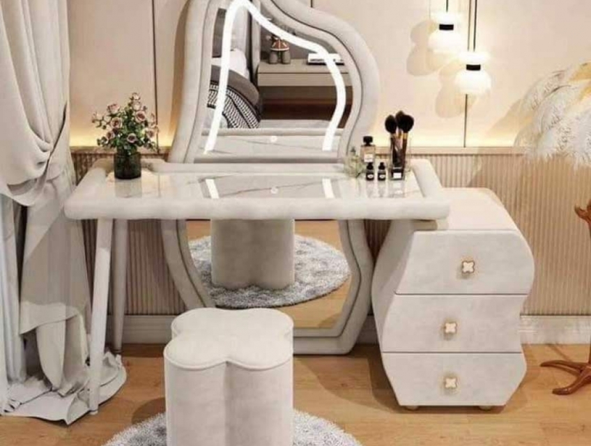 Bàn Trang Điểm TIDO - BP28