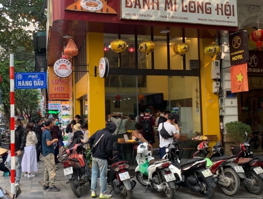 Bánh Mì Long Hội- Đặc sản Hội An giữa lòng Hà Nội