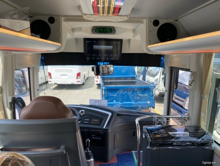 Thaco TB87S 29 Ghế Vip