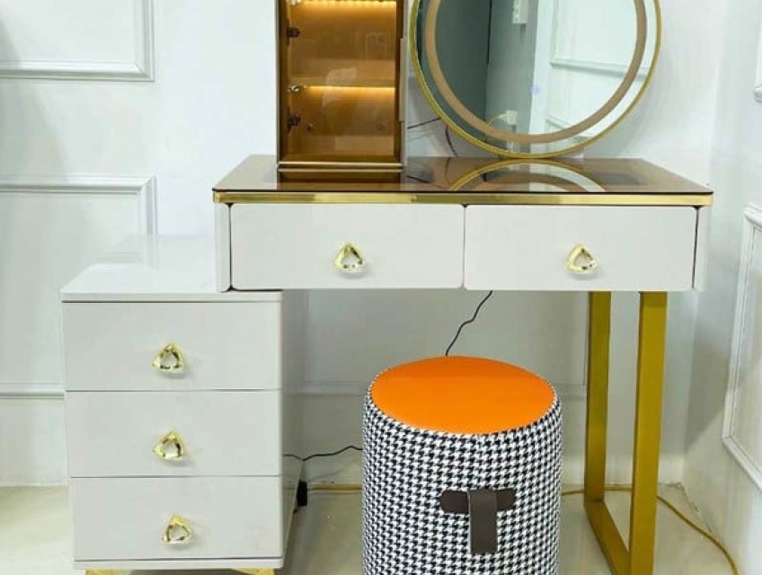 Bàn trang điểm TIDO-BP42 giá tốt, hàng chất lượng cao