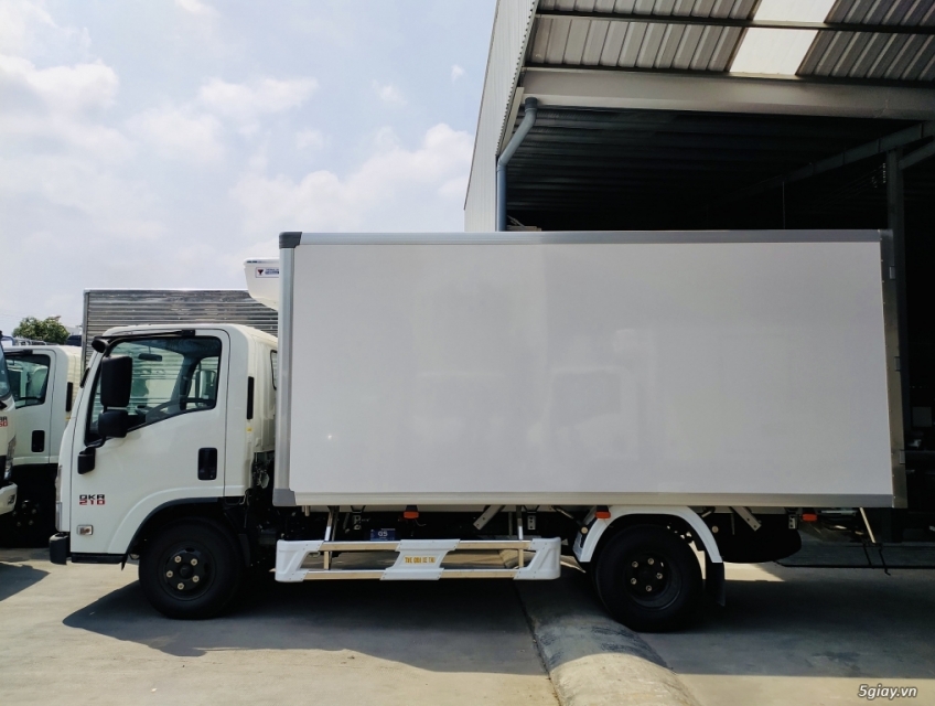 Bán xe isuzu QKR210 thùng đông lạnh. Hổ trợ ngân hàng cao.