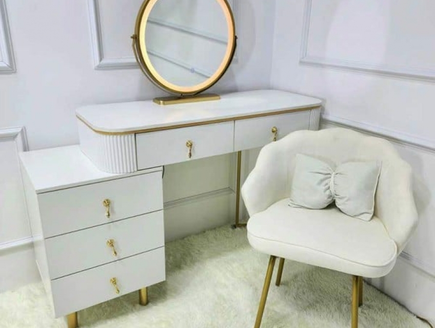 Bàn trang điểm TIDO-BP59 cao cấp, tinh tế