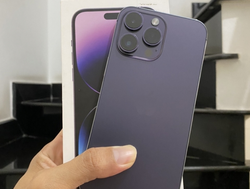 Bán IP 14 PRO MAX + 128 GB GOLD QUOC TẾ New 99 % Zin 100% FULLBOX