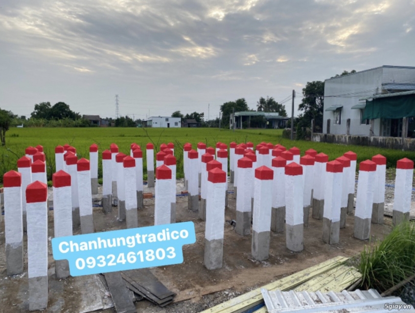 Cọc tiêu cảnh báo bê tông 15x15x110cm