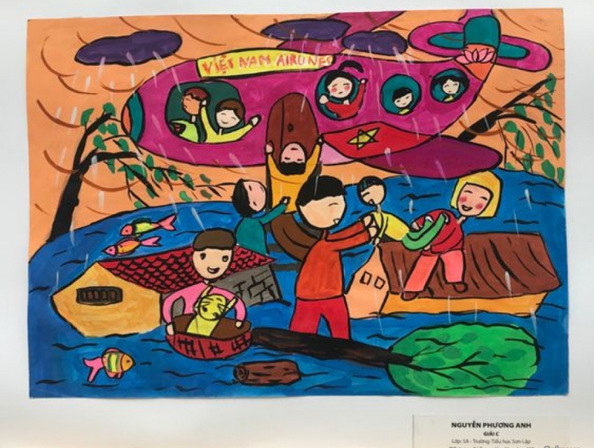 Lớp học vẽ trẻ em ở LOng biên Hà nội