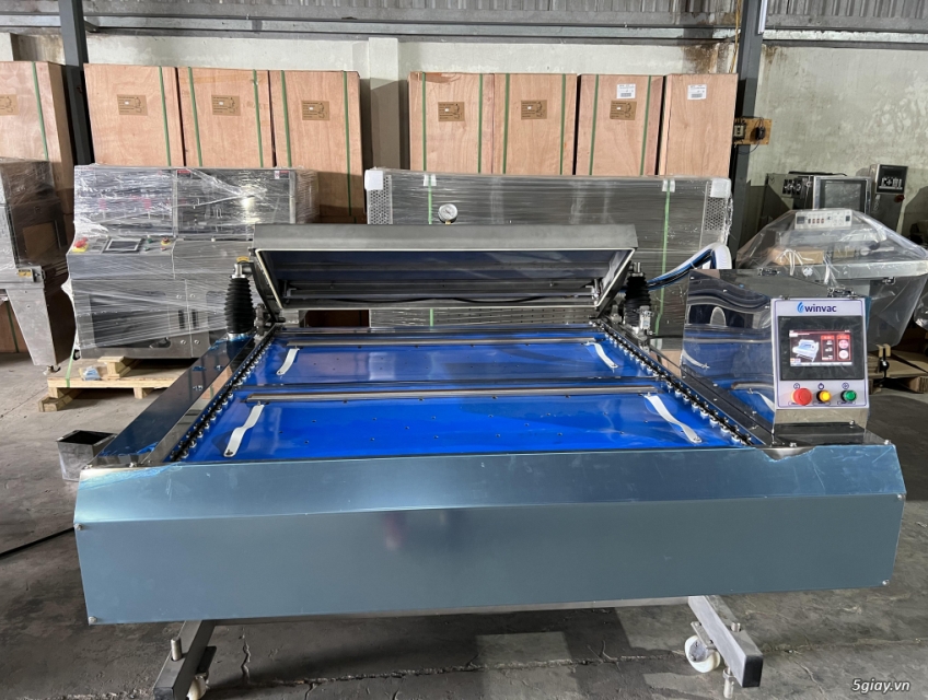 Máy hút chân không băng tải winvac