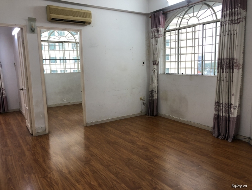 Chung cư hùng vương (điện máy)54m 2PN1VS P11 q5