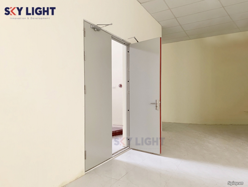 Cửa thép chống cháy Sky Light