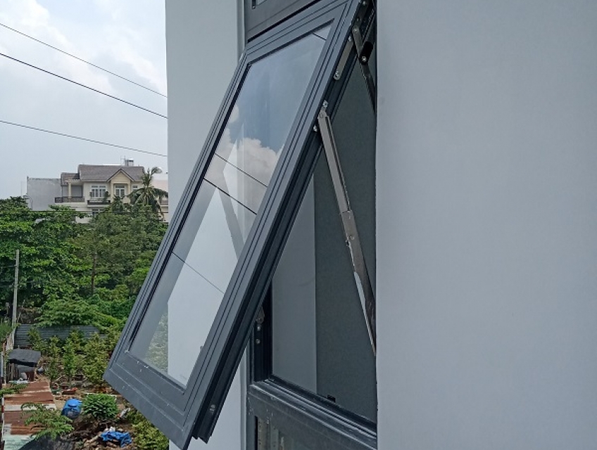 Cách bảo trì và vệ sinh cửa sổ mở hất nhôm Xingfa hệ 55 đúng cách
