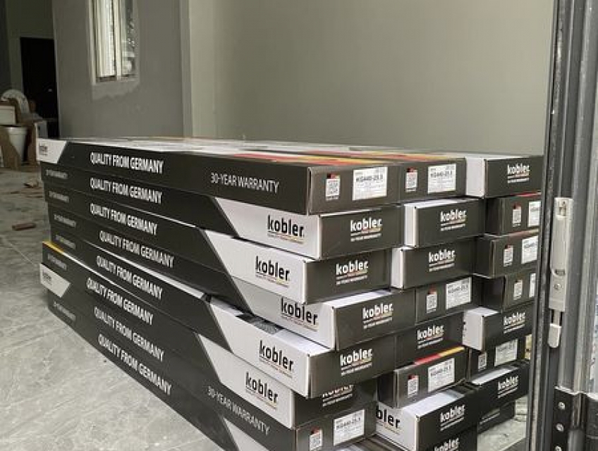 Sàn Thạch Anh Kobler RUBY 6mm hèm phẳng