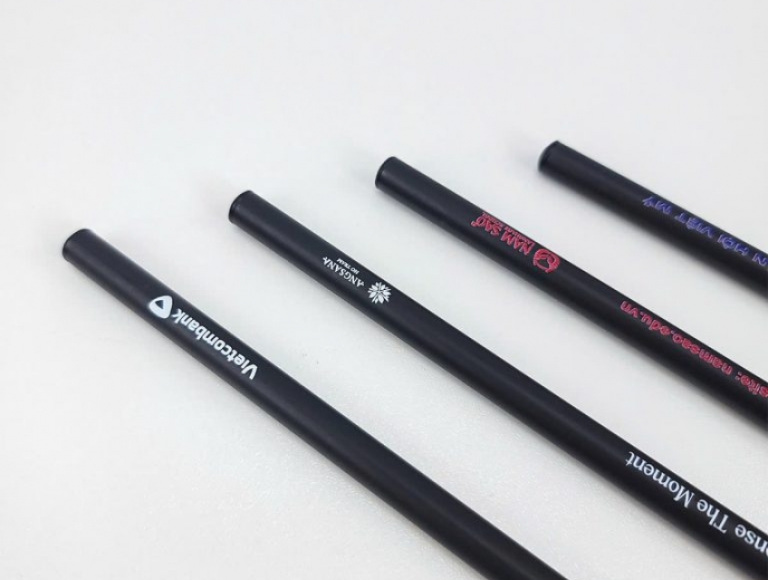 In Logo Lên Bút Chì – Món Quà Quảng Cáo Đơn Giản Nhưng Hiệu Quả Bất Ngờ