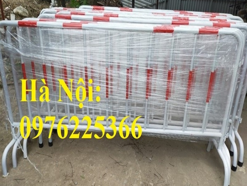 Giá hàng rào di động khổ 1.2m x 2m