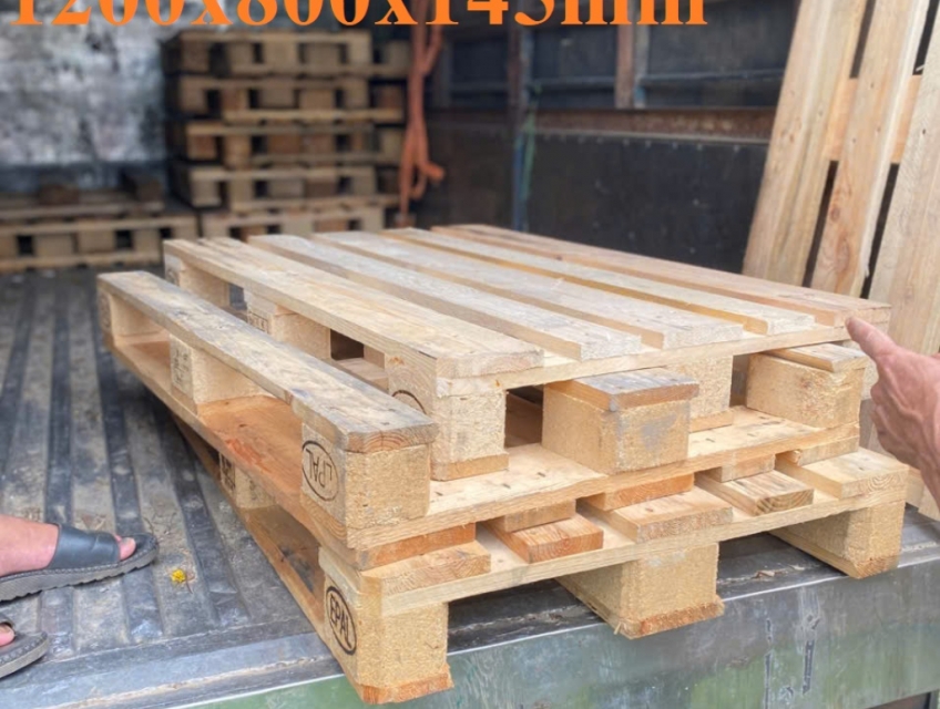 Pallet gỗ Euro 1200x800 – an toàn mùa mưa cho logistics – 0799345292
