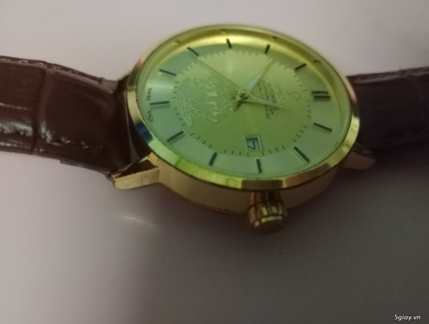 Đồng hồ hàng bãi bán ạ