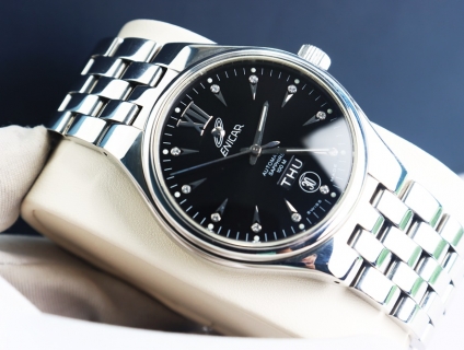 ĐH Nam ENICAR Automatic, dòng 2 lịch, đính 11 viên Kim Cương Size 39mm