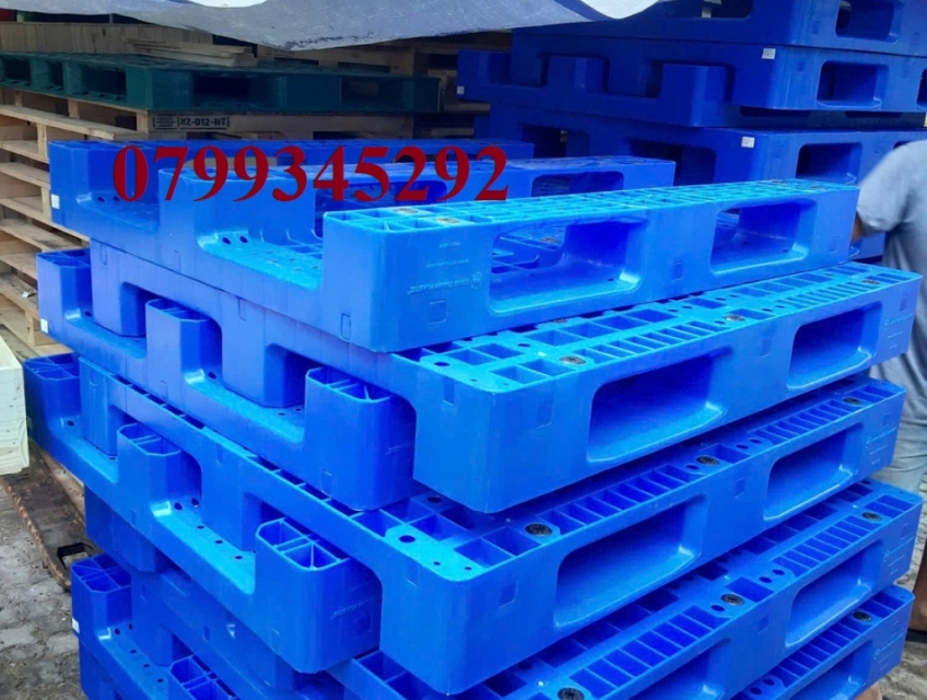 Pallet nhựa Long Thành 3 chân mới freeship Đà Nẵng – 0799345292