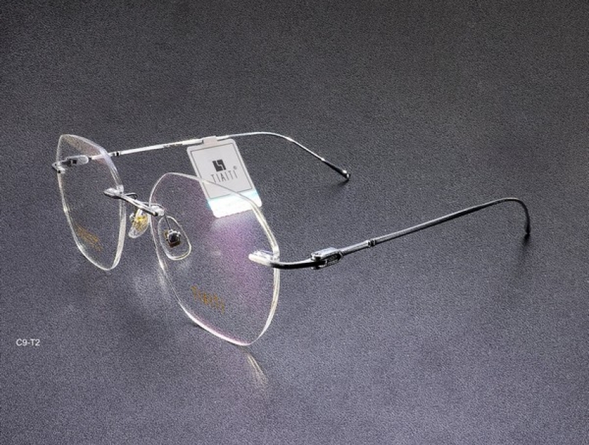 Shop phụ kiện chuyên gọng kính nữ 3 mảnh titaiti chính hãng mắt to