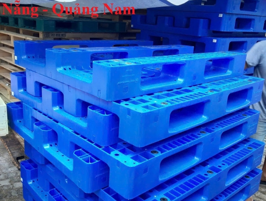 Pallet nhựa mới Long Thành giá chỉ 5xxk – 0799345292