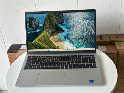 Dell 15 DC15250 i7-1355U, RAM 16GB, SSD 512GB, 15.6" 120Hz, BH 02/2027