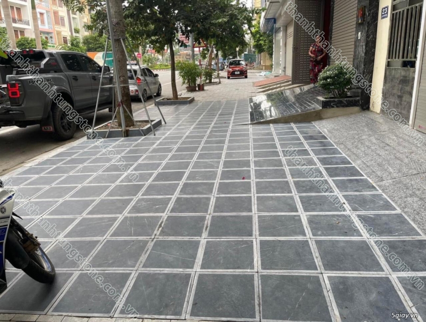 Đá xanh rêu thô tinh cà viền – Mộc mạc, tinh tế cho sân vườn và ngoại thất