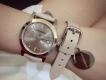 Đồng hồ Burberry nữ và cách đeo đồng hồ