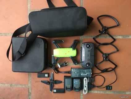 Cần bán DJI Spark đầy đủ phụ kiện giá 12.000.000 đồng
