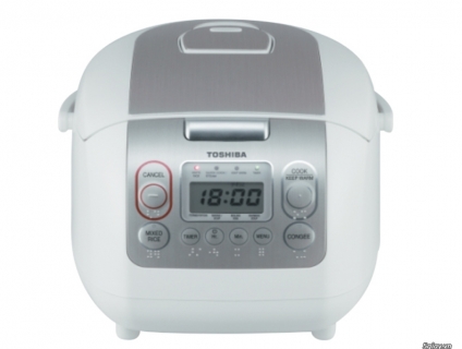 Nồi cơm điện Toshiba & Máy hút bụi Panasonic