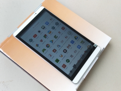 Máy tính bảng Huawei dtab Compact