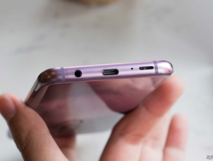 S9 plus 128G fullbox hàng cty Bh còn 11 tháng