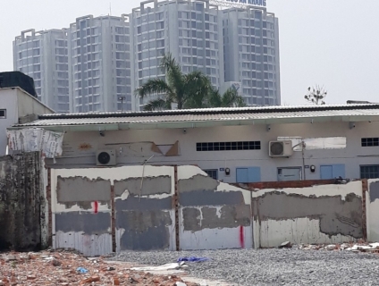 Nhà nát q2 bán gấp