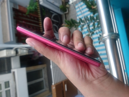 Sharp 402sh Nhật bản không viền