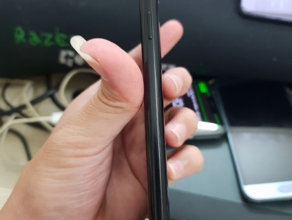 Samsung Galaxy S9 Plus Đen 64Gb chính hãng còn bảo hành 24/7/2019