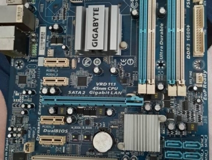 [HCM]Bán main gigabyte ep43t-s3l ddr3/1600oc