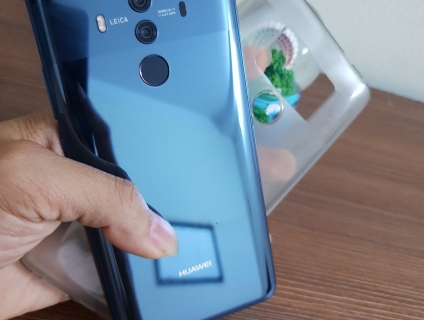 Mate 10 pro Xanh Ram 6G bộ nhớ 128G full box nhiều đồ chơi