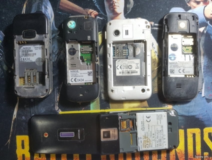 [QUẬN 9] Điện thoại lỗi nhẹ giá xác ---> đi nhanh