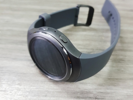 SamSung Gear S2 , SamSung Gear S3, Gear Fit 2 Pro Likenew Nobox