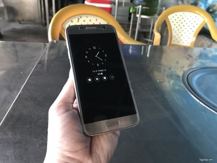 SAMSUNG S7 đẹp zin nguyên cây áp suất ngon màn long lanh