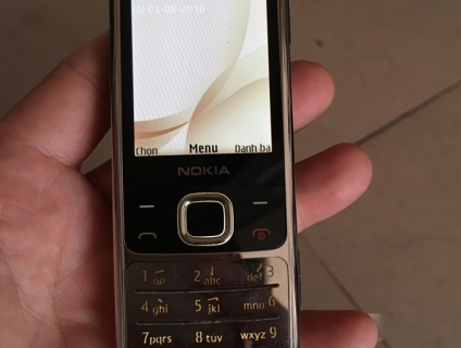Nokia 6700 Zin đẹp.